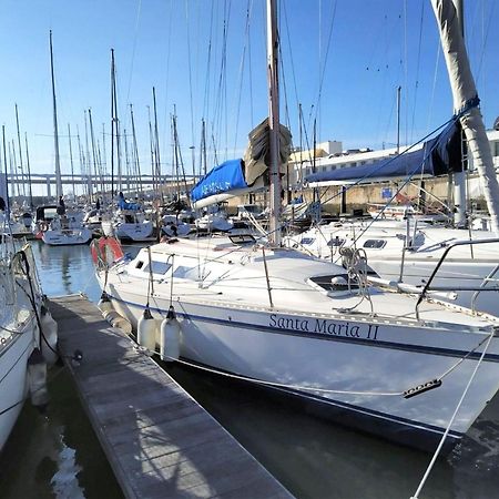 Be Local - Sleep Aboard The Santa Maria Sailing Boat In Lisbon Διαμέρισμα Εξωτερικό φωτογραφία