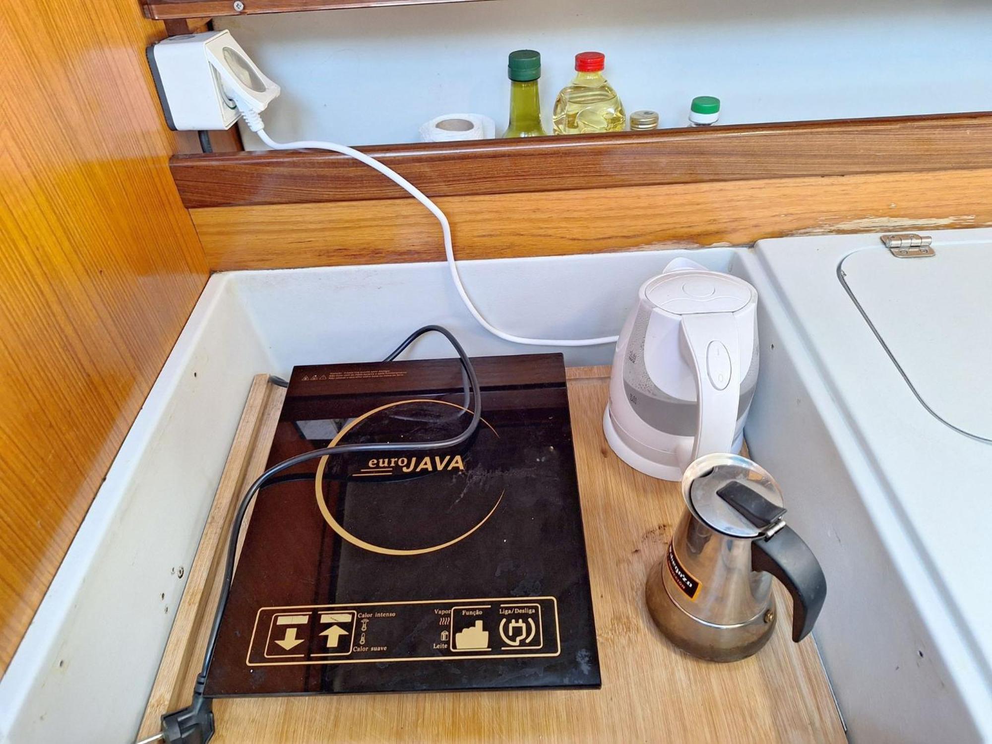 Be Local - Sleep Aboard The Santa Maria Sailing Boat In Lisbon Διαμέρισμα Εξωτερικό φωτογραφία